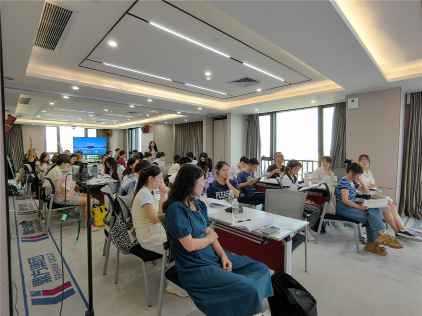 伟德国际1946外贸实训营第一期圆满举办