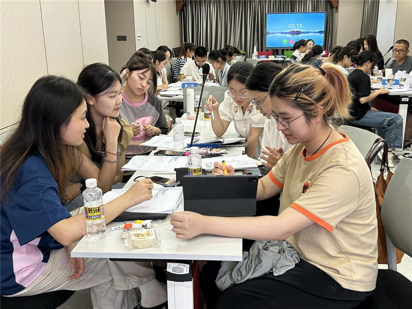 伟德国际1946外贸实训营第一期圆满举办